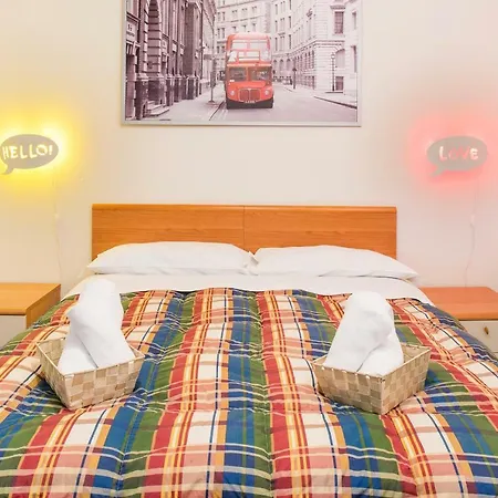 Bed & Breakfast Alloggio Cristina 3*