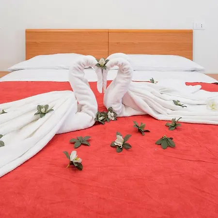 Alloggio Cristina Bed & Breakfast 3*