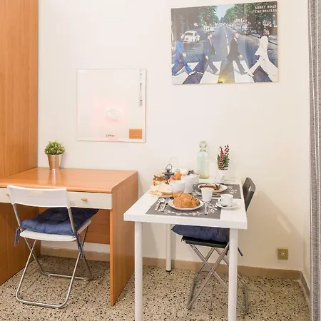 Alloggio Cristina Bed & Breakfast 3*