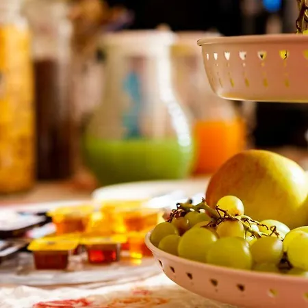 Alloggio Cristina Bed & Breakfast 3*