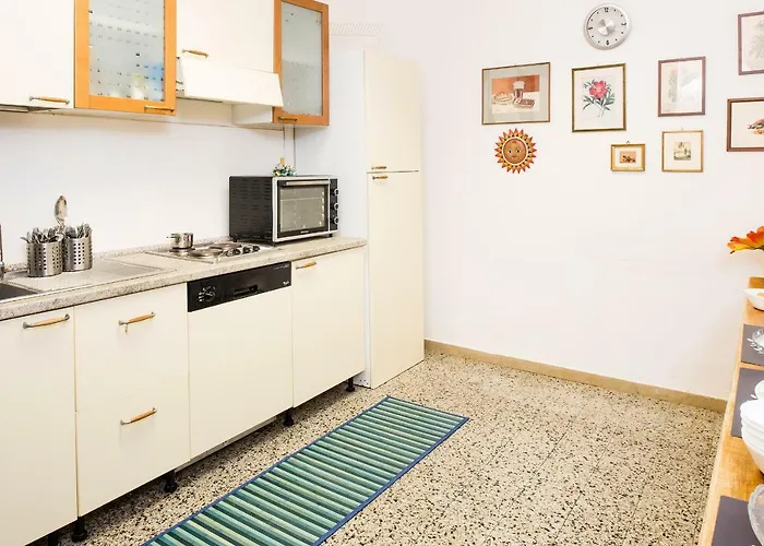 Alloggio Cristina Bed & Breakfast 3*