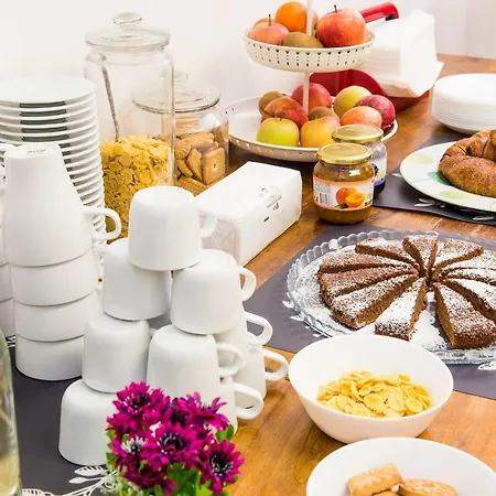 Alojamento de Acomodação e Pequeno-almoço Alloggio Cristina Verona